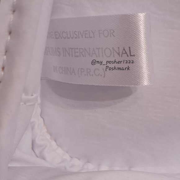 𝐂𝐡𝐥𝐨é Cosmetic Tan Makeup Bag - Picture 12 of 13